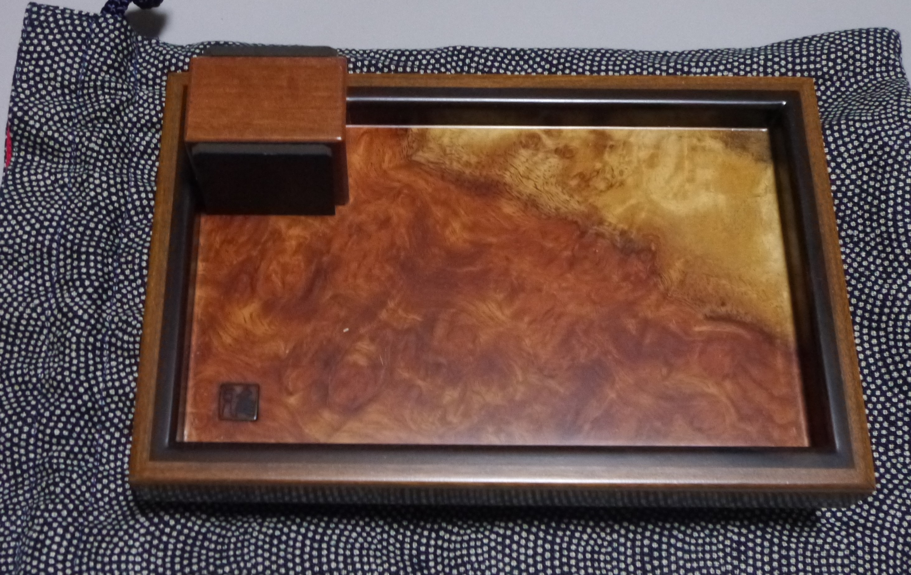 箱雅 釣り用テーブル けやき① （ケヤキでテーブルをつくってみません 